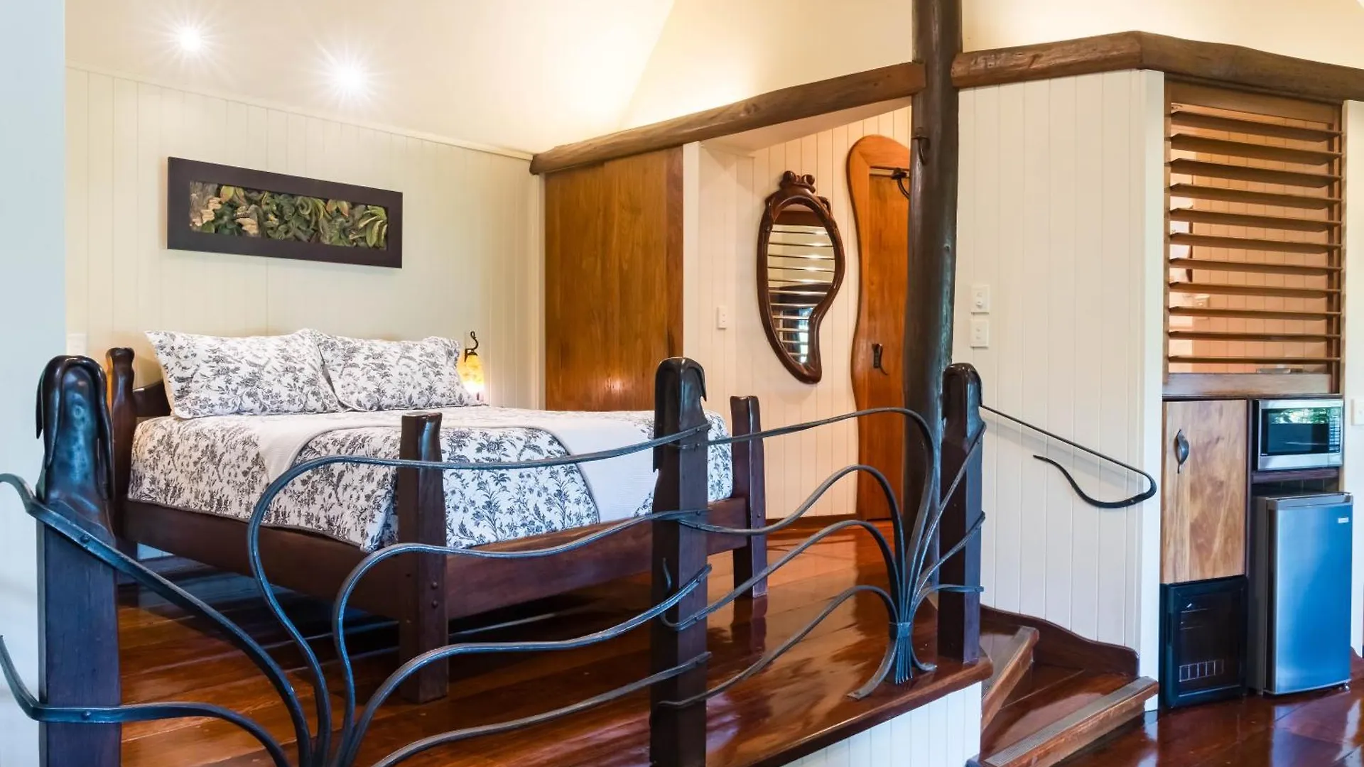 **** Resort Secrets On The Lake Montville Australia