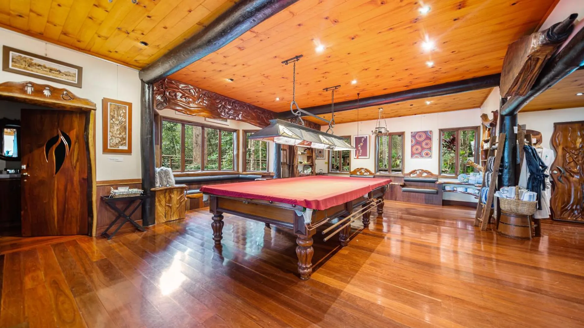 Secrets On The Lake Montville Resort