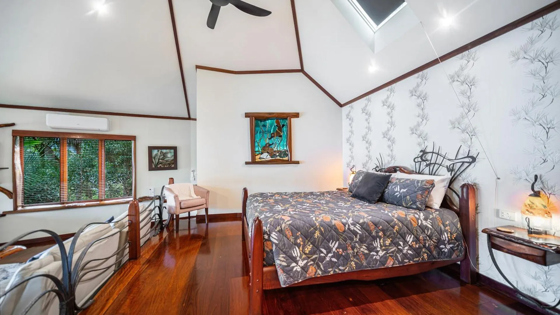 Secrets On The Lake Montville Resort